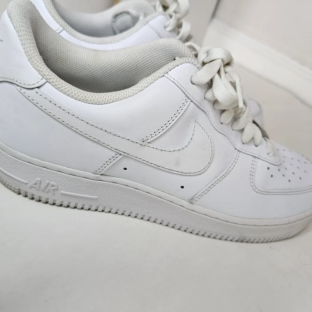 Nike White Athletic Shoes - Picture 2 of 16